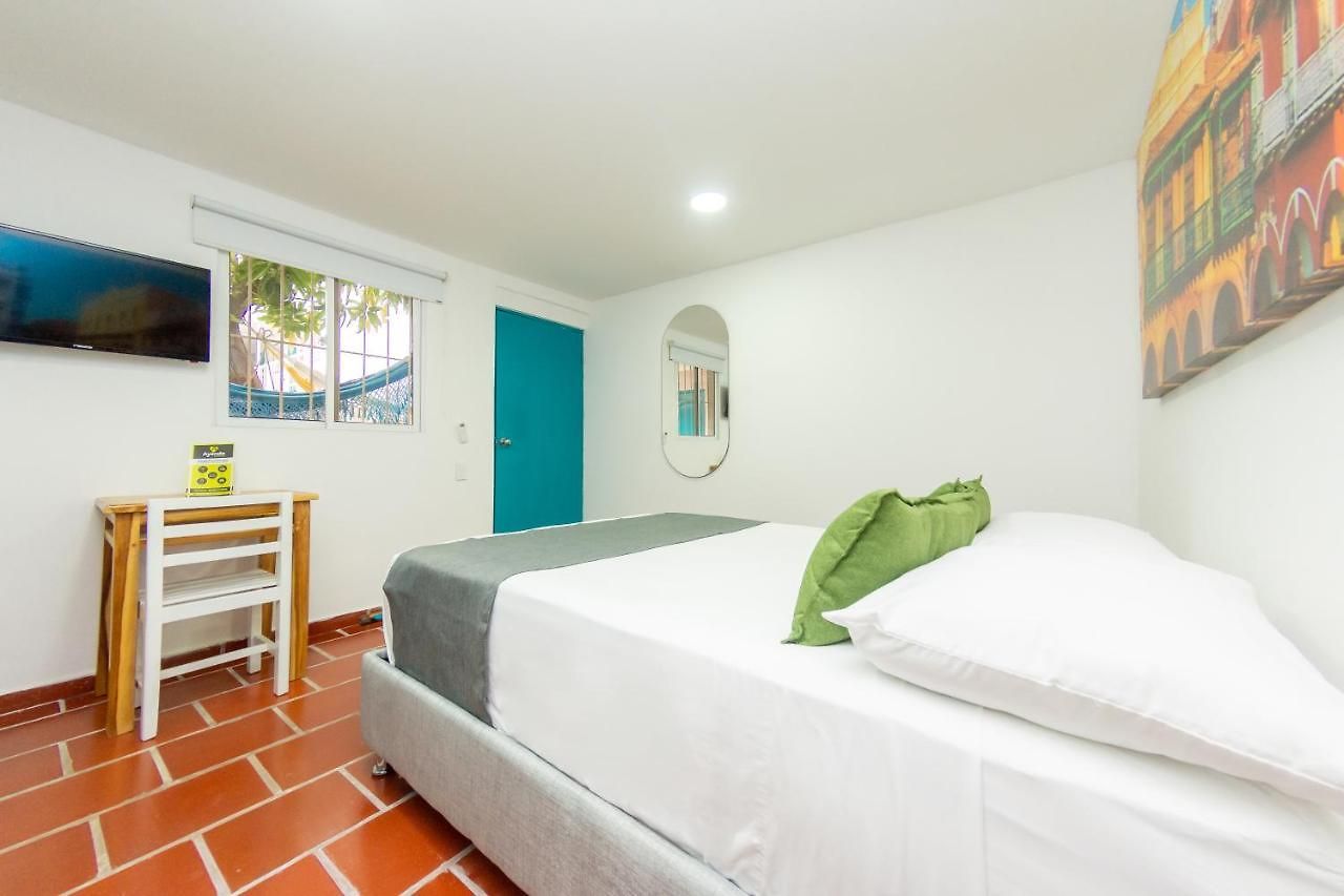 Ayenda Blue 1804